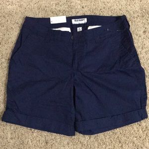 New Old Navy Bermuda Shorts. Size 6.